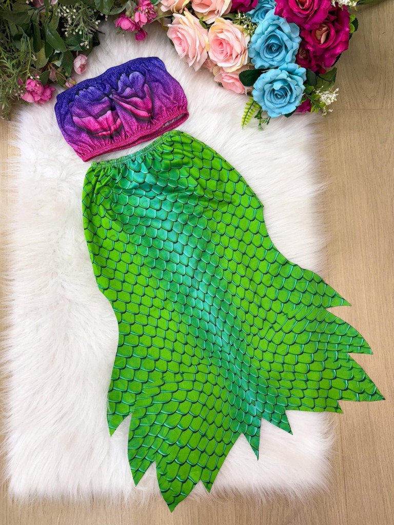 Fantasia Pequena Sereia- Ariel Top Roxo e Calda Verde