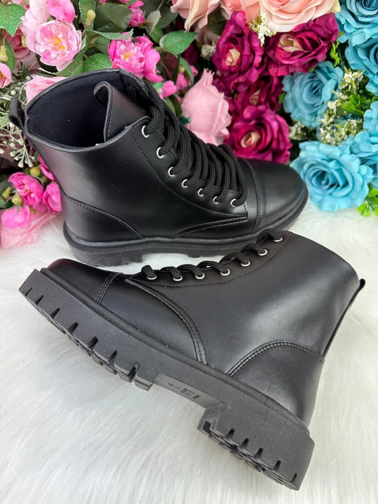 Bota/Coturno Ousadia Preta Adulta