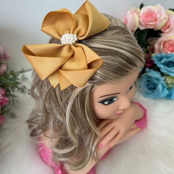 Laço Belli Perolas Maria Eduarda Dourada