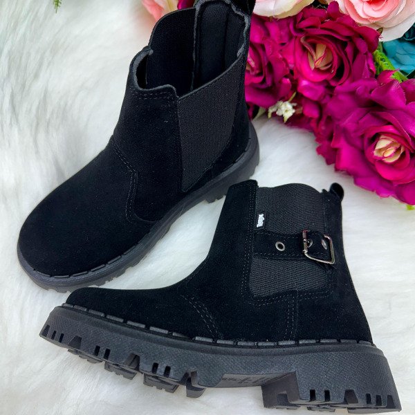 Bota Nilqi Mariana Preto